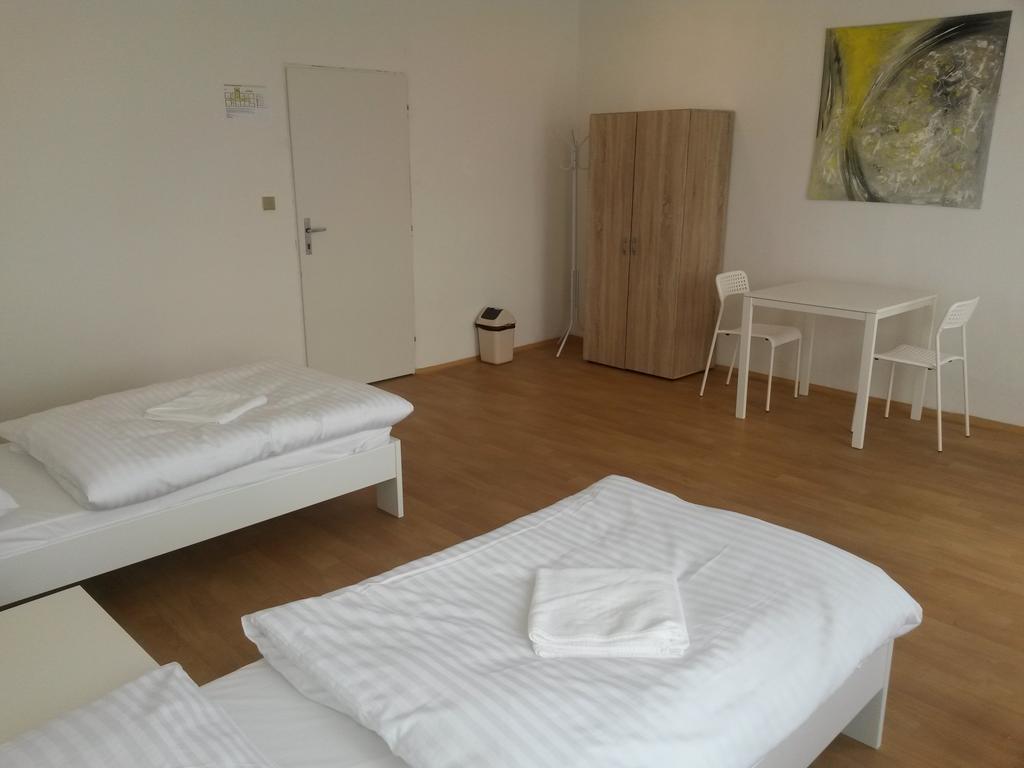 Ubytovna Kubra Hodonín Quarto foto